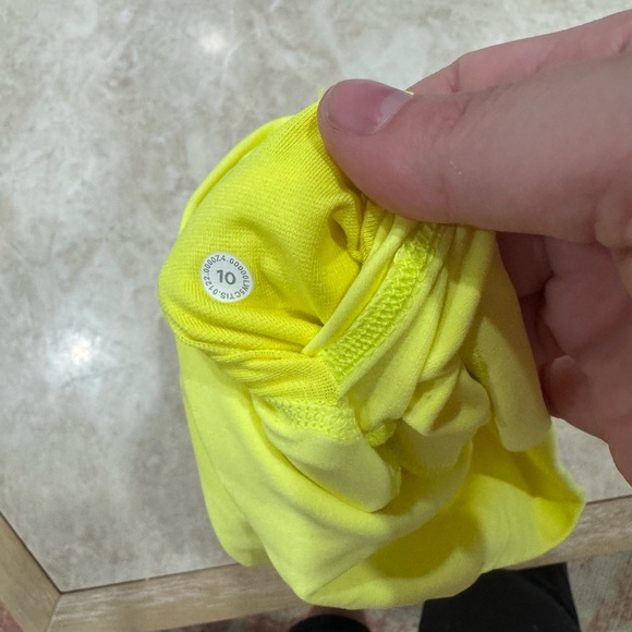 NWOT Lululemon Align HR Pant 25" *Electric Lemon (313) - Picture 7 of 7